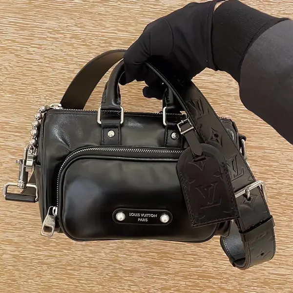 新色登場！ルイヴィトン キーポル・カーゴバンドリエール25 M13988