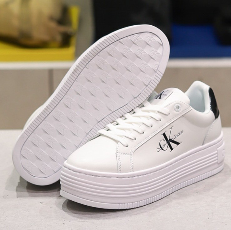 カルバンクライン パチモン プラットフォーム スニーカー★WHITE/BLACK 25032802