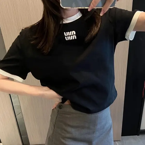 格安ミュウミュウ 刺繍ロゴ入りコットンジャージーTシャツ MJN522