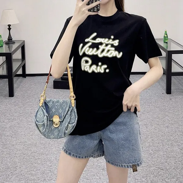 ルイヴィトン グローシグネチャー Tシャツ コピー 1AHK90