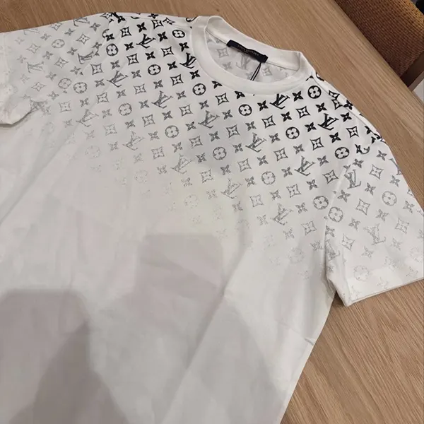 【使いやすさ抜群】ルイヴィトン スーパーコピー コットン Tシャツ 1AFBB2
