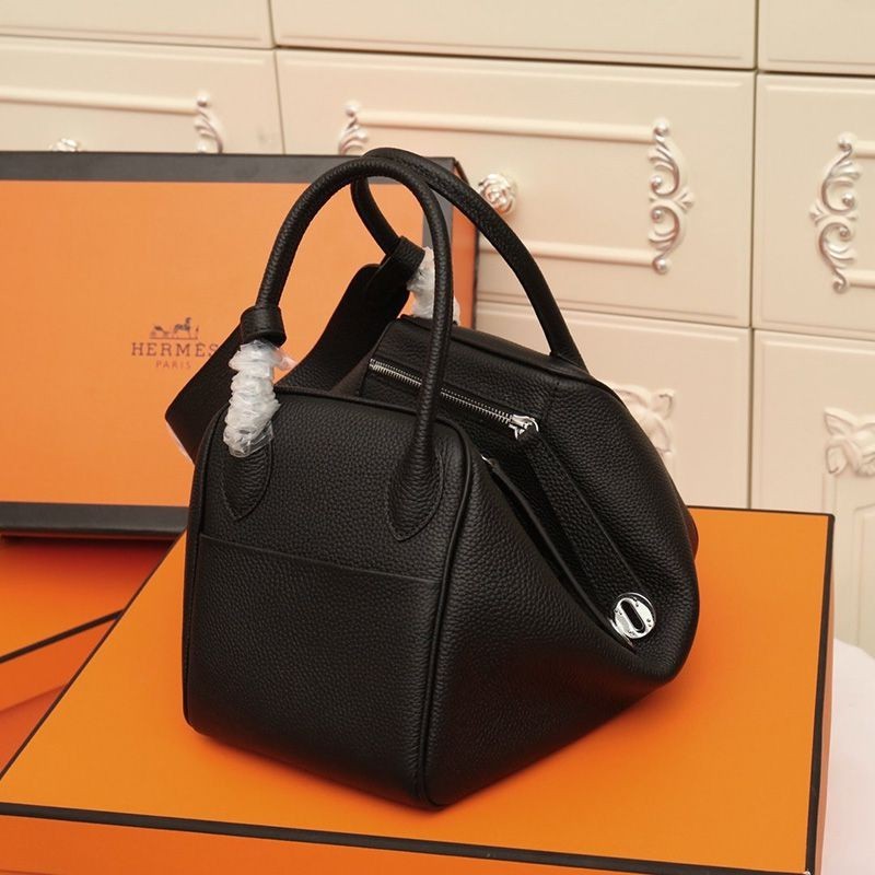 人気☆エルメス 偽物 リンディ26 ハンドバッグ  シルバー金具 25041001