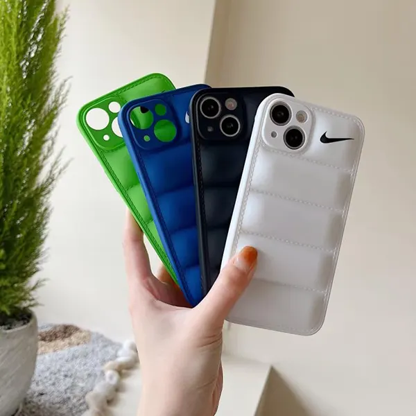 ナイキ ダウンジャケット型 iPhoneケース w25042205
