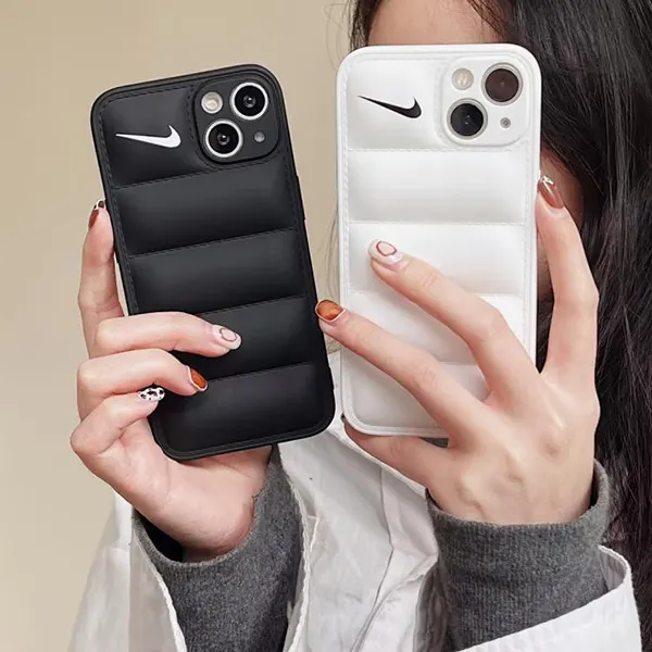 ナイキ ダウンジャケット型 iPhoneケース w25042205