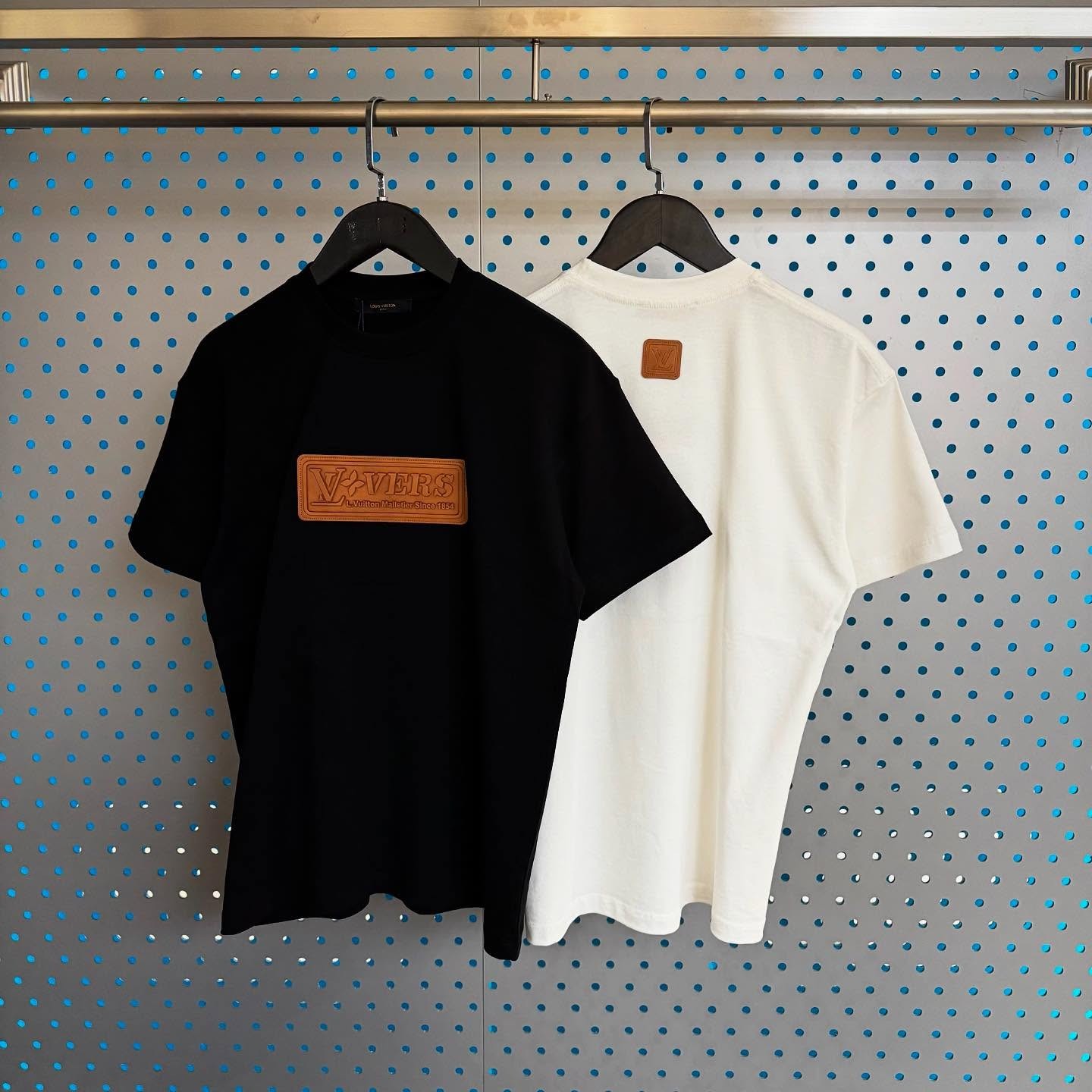 2025SS 【VIP価格】ルイヴィトン クルーネック ロゴ Tシャツ 2色 1AHCWG