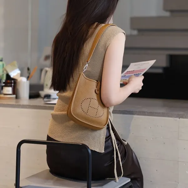 大人お洒落エルメス Evelyne 16 Amazone Bag エブリン H069426CKCI