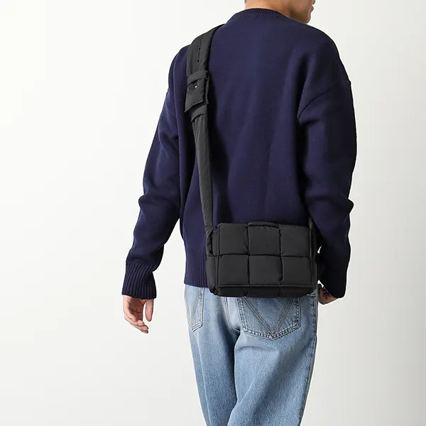 NEWカラー完売必須ボッテガヴェネタ ショルダーバッグ 偽物 カセット 755182 VBO81 8803