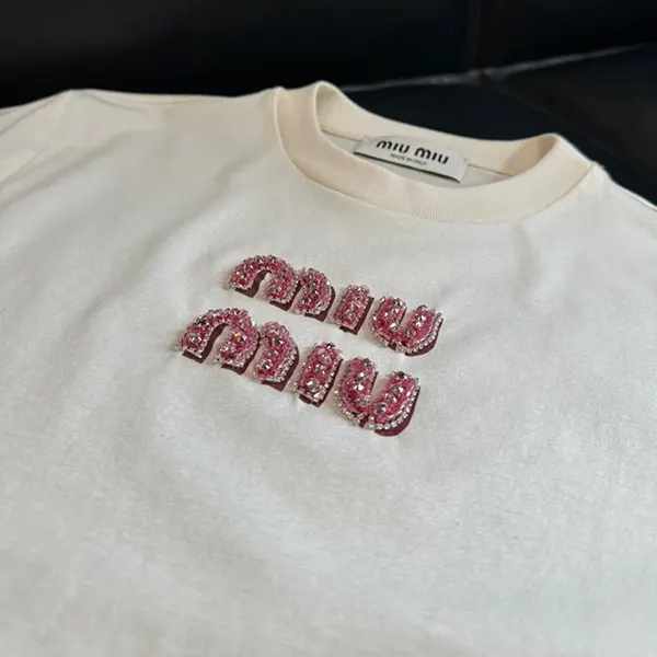 ミュウミュウ ロゴ刺繍 ジャージーTシャツ MJN499