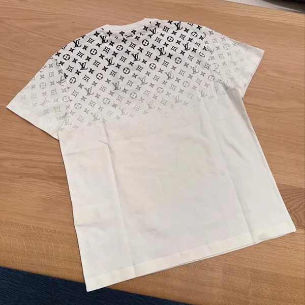 【使いやすさ抜群】ルイヴィトン スーパーコピー コットン Tシャツ 1AFBB2