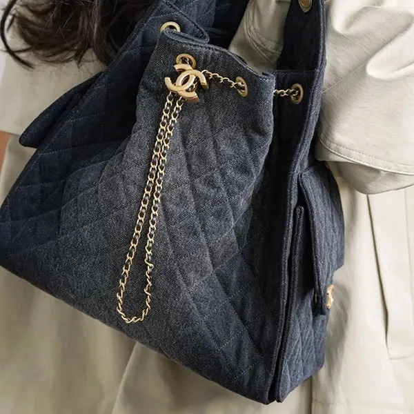 格安【25S☆オシャレで実用的☆】シャネル 25 スモール ハンドバッグ 偽物 AS5293-B20603-U0475