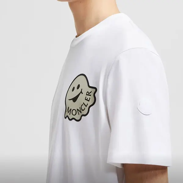 プレゼントに最適モンクレール Cartoon ロゴ Tシャツ 偽物 K10918C0001889AJS23G