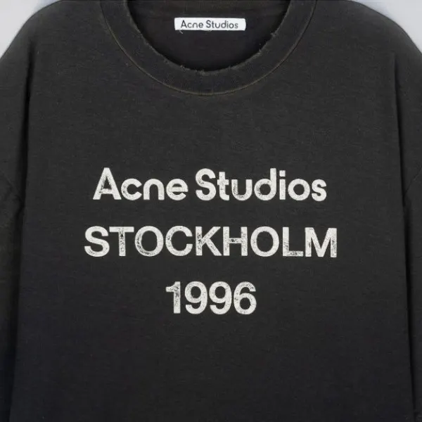 アクネストゥディオス アクネ ロゴ Tシャツ 偽物 w25051603
