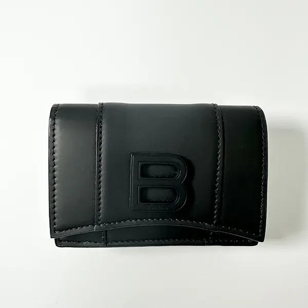 バレンシアガ MATT GUMMY CALF 三つ折り財布 コピー 6002122AAN71000