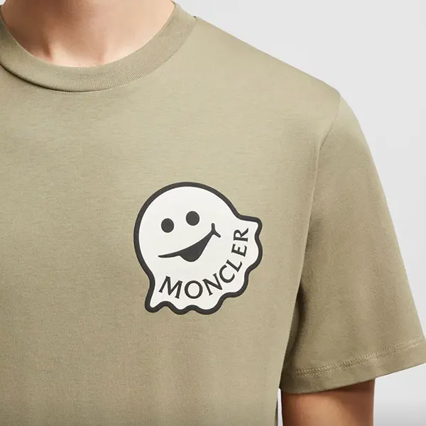 プレゼントに最適モンクレール Cartoon ロゴ Tシャツ 偽物 K10918C0001889AJS23G