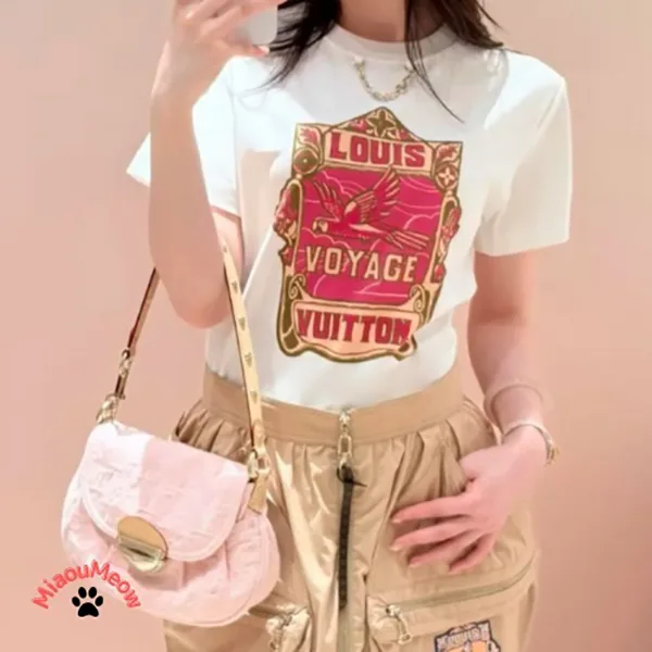 (セールで破格)【レトロプリントが可愛い♪】ルイヴィトン Tシャツ 激安 1AHIT