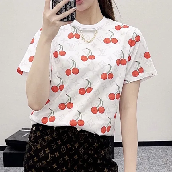 2025AW【コラボ限定の魅力♪2色】ルイヴィトン ロゴTシャツ 偽物 FTTS33WHC