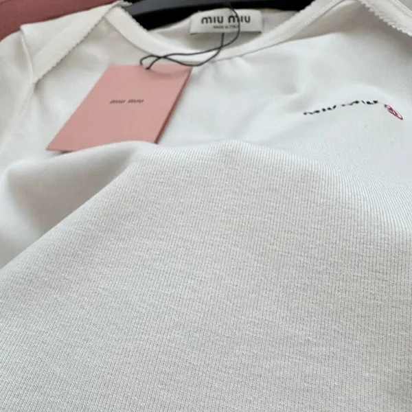 【ミュウミュウ】Petit Bateau ミュウミュウ スリムTシャツ 偽物 MJN563