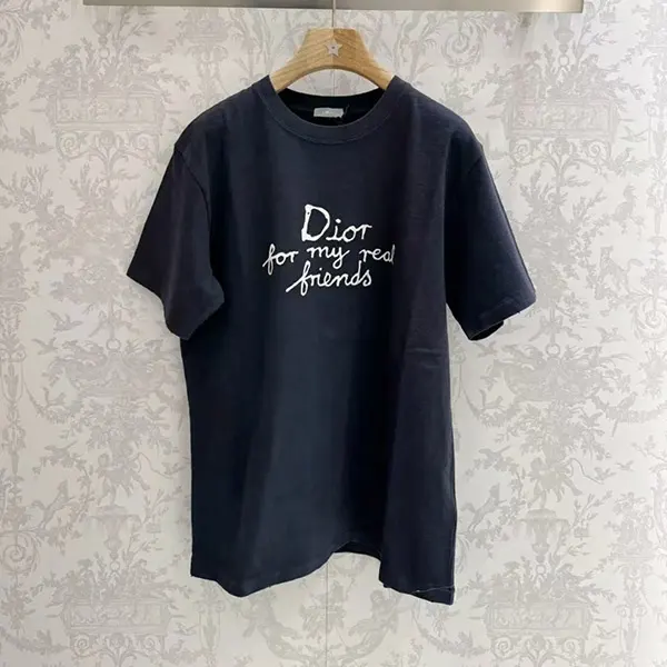 カジュアルコーデに相性抜群【ディオール コピー】ディオール AND HYLTON NELTシャツ 583J696A0849_C580