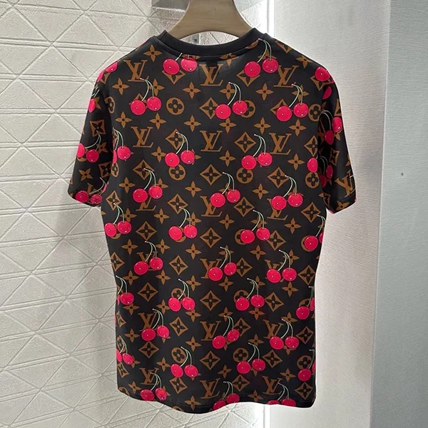 2025AW【コラボ限定の魅力♪2色】ルイヴィトン ロゴTシャツ 偽物 FTTS33WHC