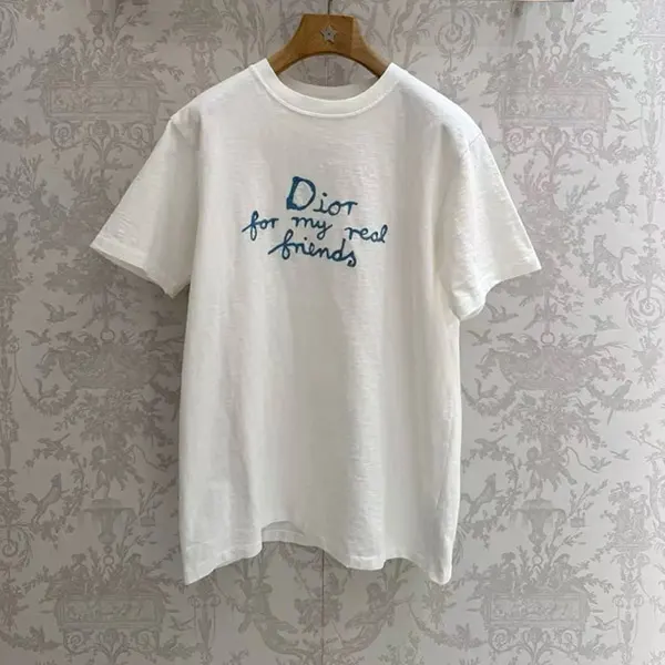 カジュアルコーデに相性抜群【ディオール コピー】ディオール AND HYLTON NELTシャツ 583J696A0849_C580