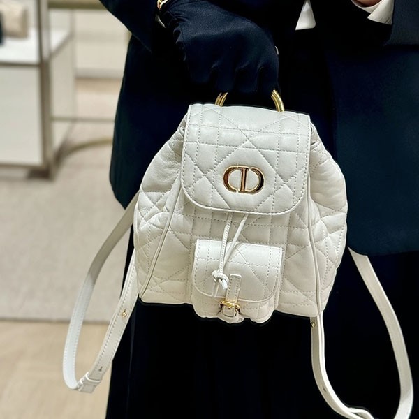 へリン愛用 リュック ディオール Caro バックパック スモール M6302UNOZ