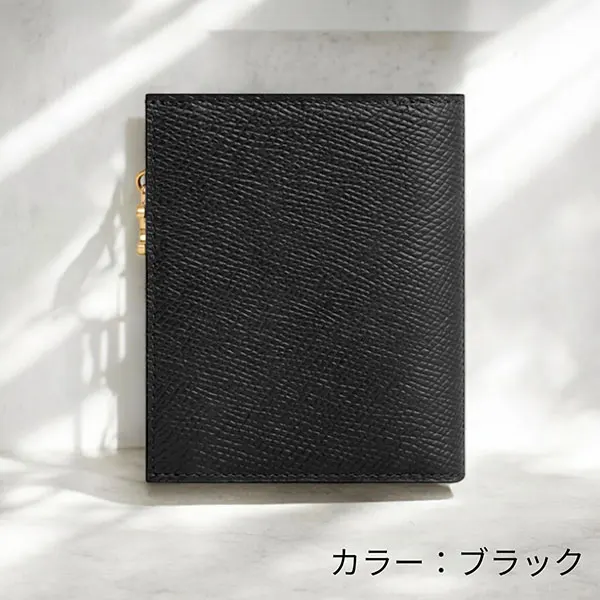 すぐ届セリーヌ コンパクトウォレット 偽物 チャーム グレインドカーフスキン 10M103FVO.38NO